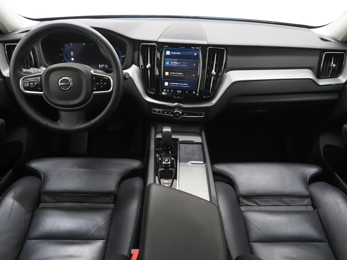 2.0 T6 Plug-in Hybrid AWD Plus Dark Long Range | Panoramadak | Leder | Camera | Keyless | Memory | Virtual | DAB | Carplay