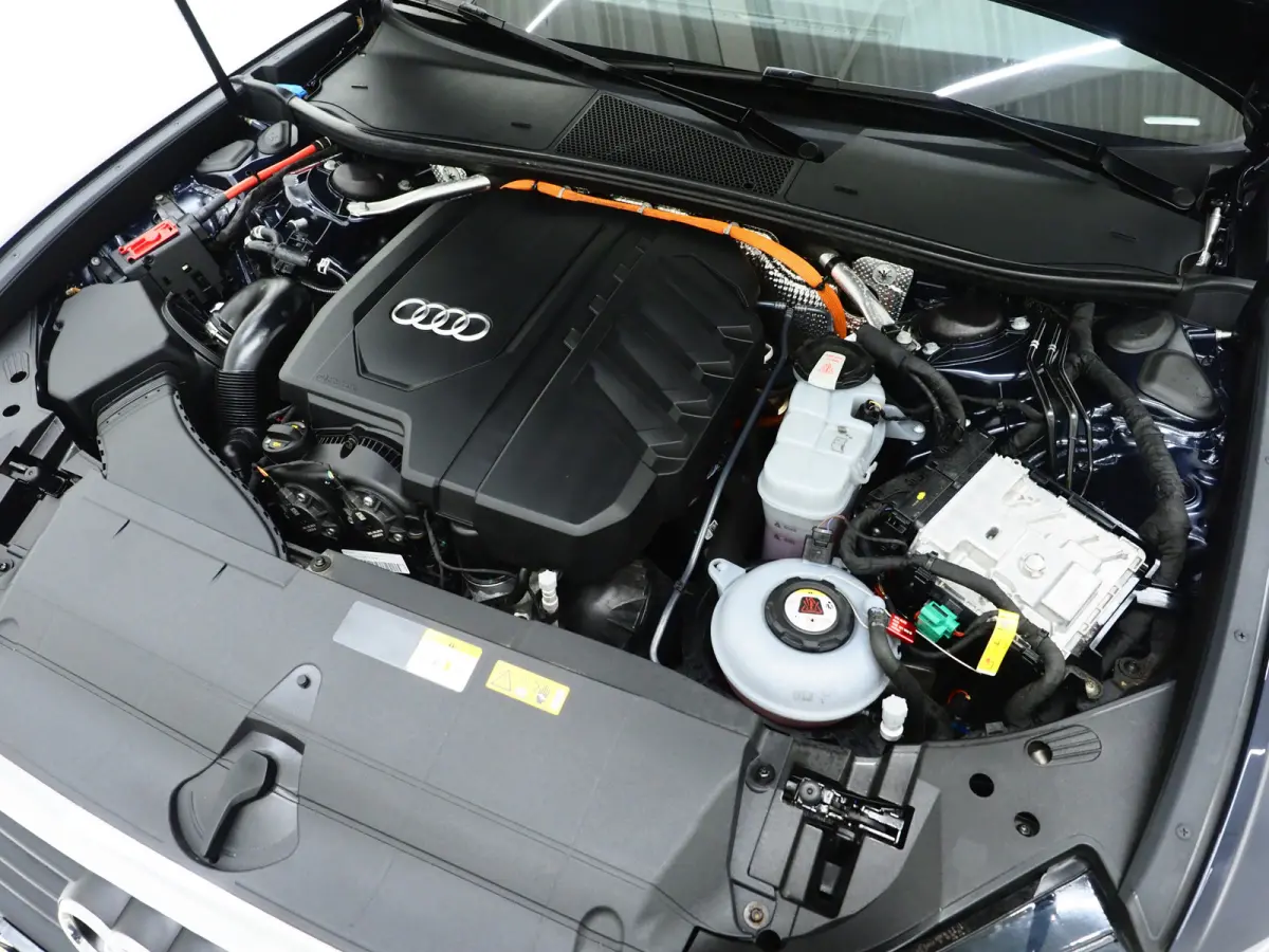 50 TFSI e quattro | Leder | Trekhaak | Keyless | Memory | Camera | DAB | Carplay