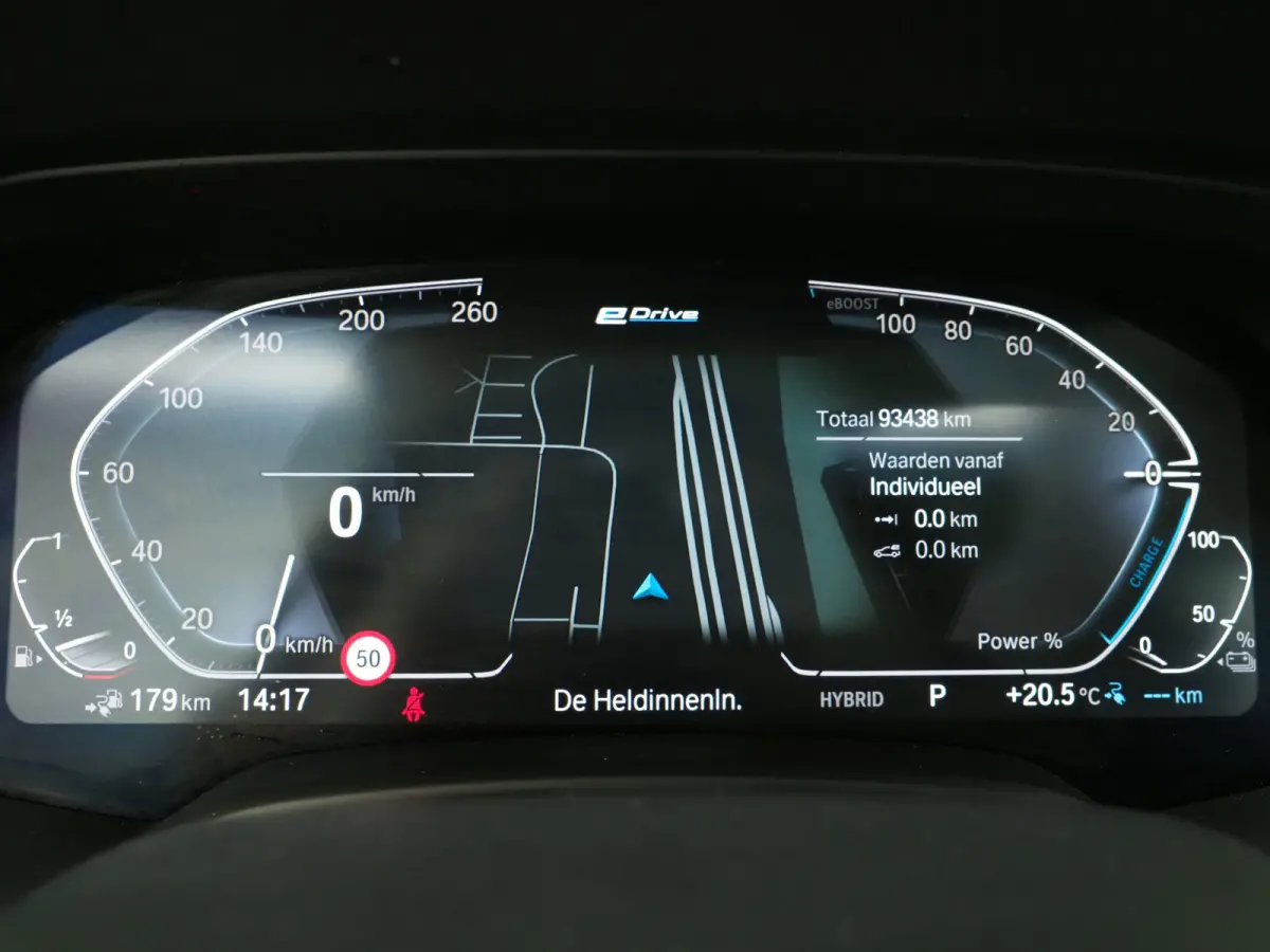 xDrive45e High Executive | Panoramadak | Leder | Trekhaak | Luchtvering | HUD | Camera | Sfeerlicht | Carplay