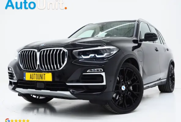 xDrive45e High Executive | Panoramadak | Leder | Trekhaak | Luchtvering | HUD | Camera | Sfeerlicht | Carplay
