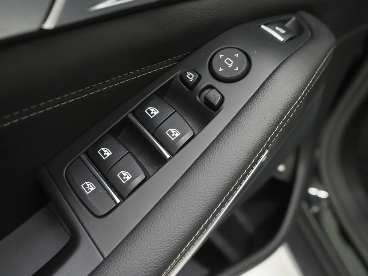 xDrive45e High Executive | Panoramadak | Leder | Trekhaak | Luchtvering | HUD | Camera | Sfeerlicht | Carplay
