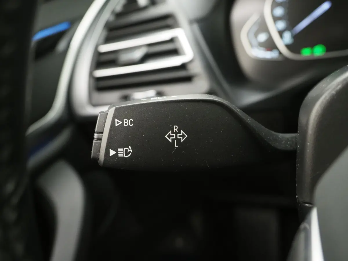 xDrive30e 292PK Facelift | Camera | Sfeerverlichting | Stoelverwarming | Cruise | Virtual | Carplay