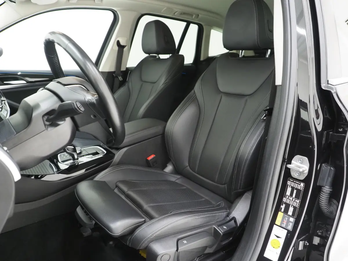 xDrive30e 292PK Facelift | Camera | Sfeerverlichting | Stoelverwarming | Cruise | Virtual | Carplay