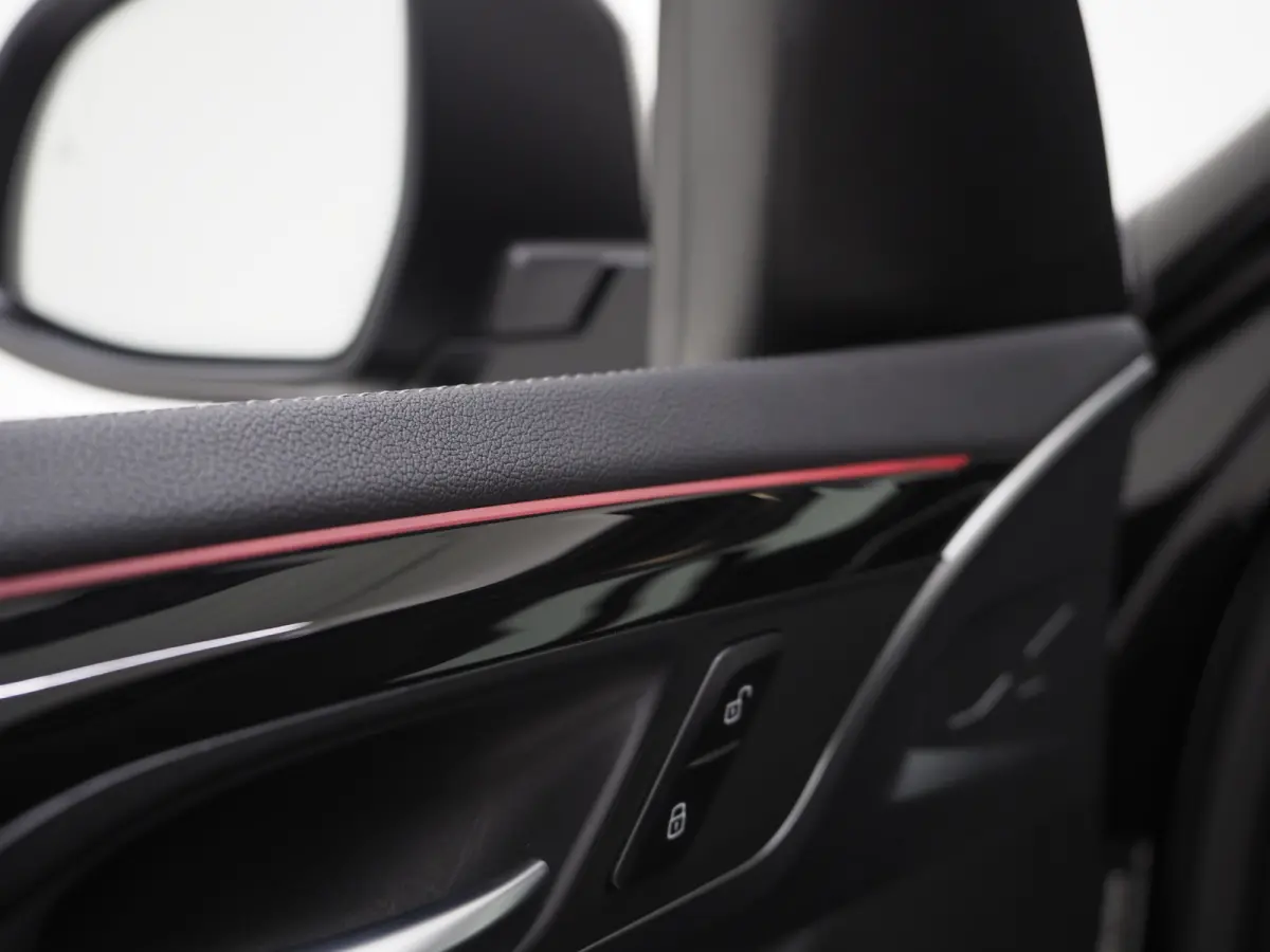 xDrive30e 292PK Facelift | Camera | Sfeerverlichting | Stoelverwarming | Cruise | Virtual | Carplay