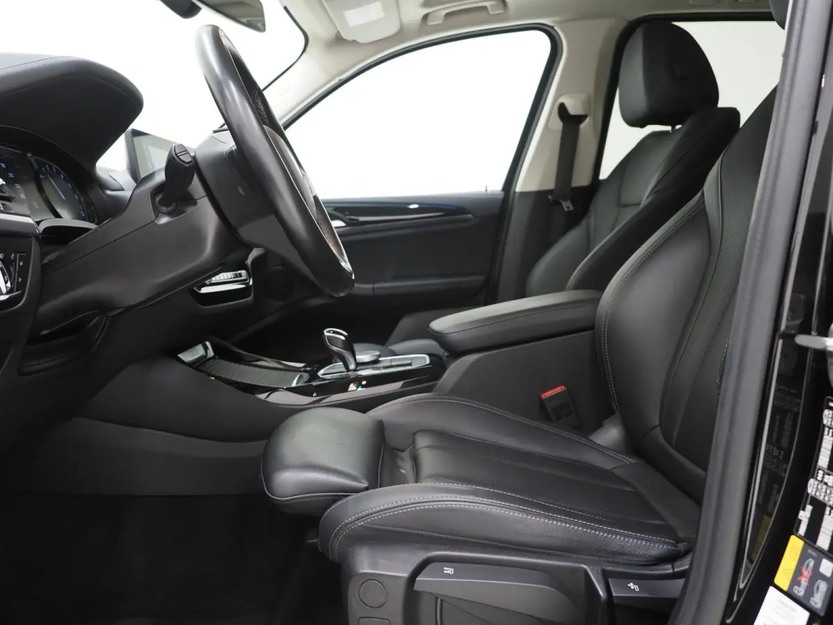 xDrive30e 292PK Facelift | Camera | Sfeerverlichting | Stoelverwarming | Cruise | Virtual | Carplay