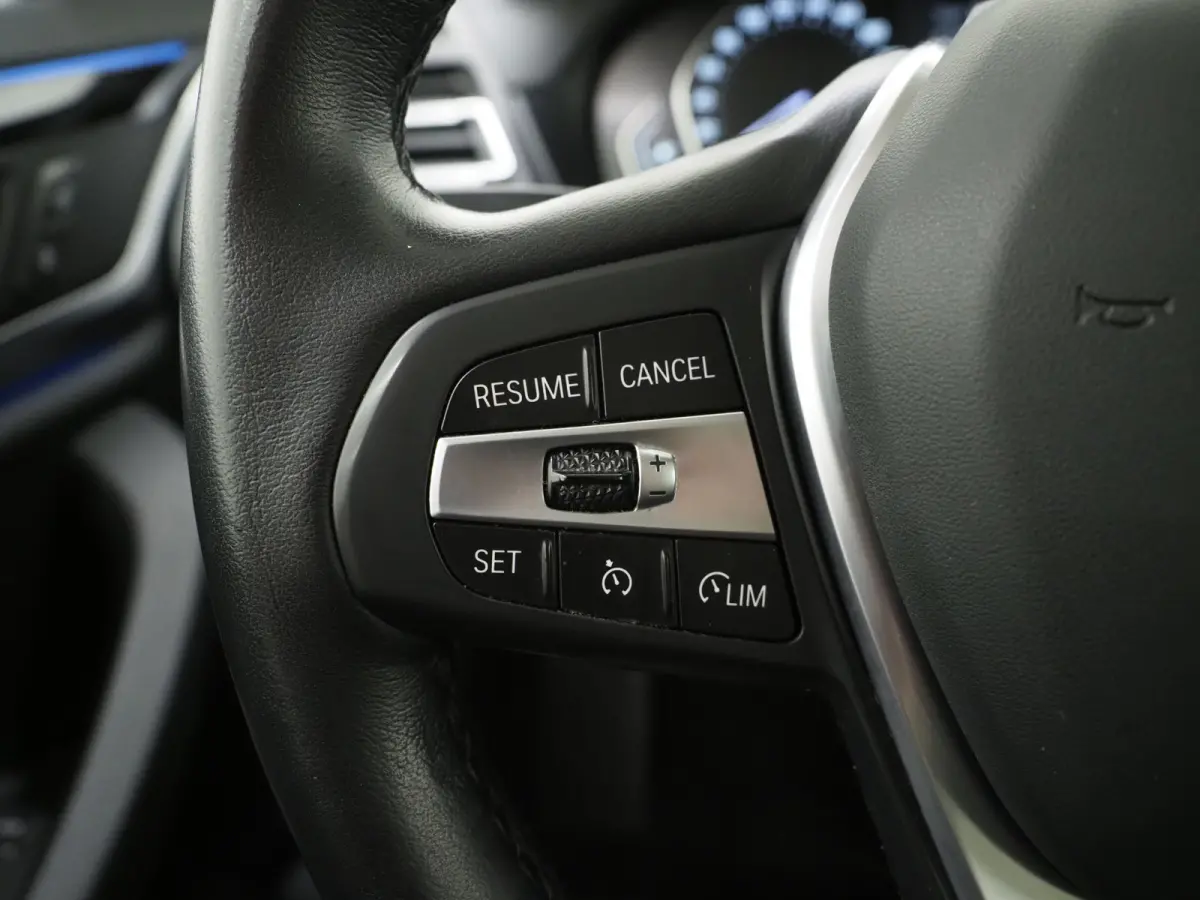 xDrive30e 292PK Facelift | Camera | Sfeerverlichting | Stoelverwarming | Cruise | Virtual | Carplay