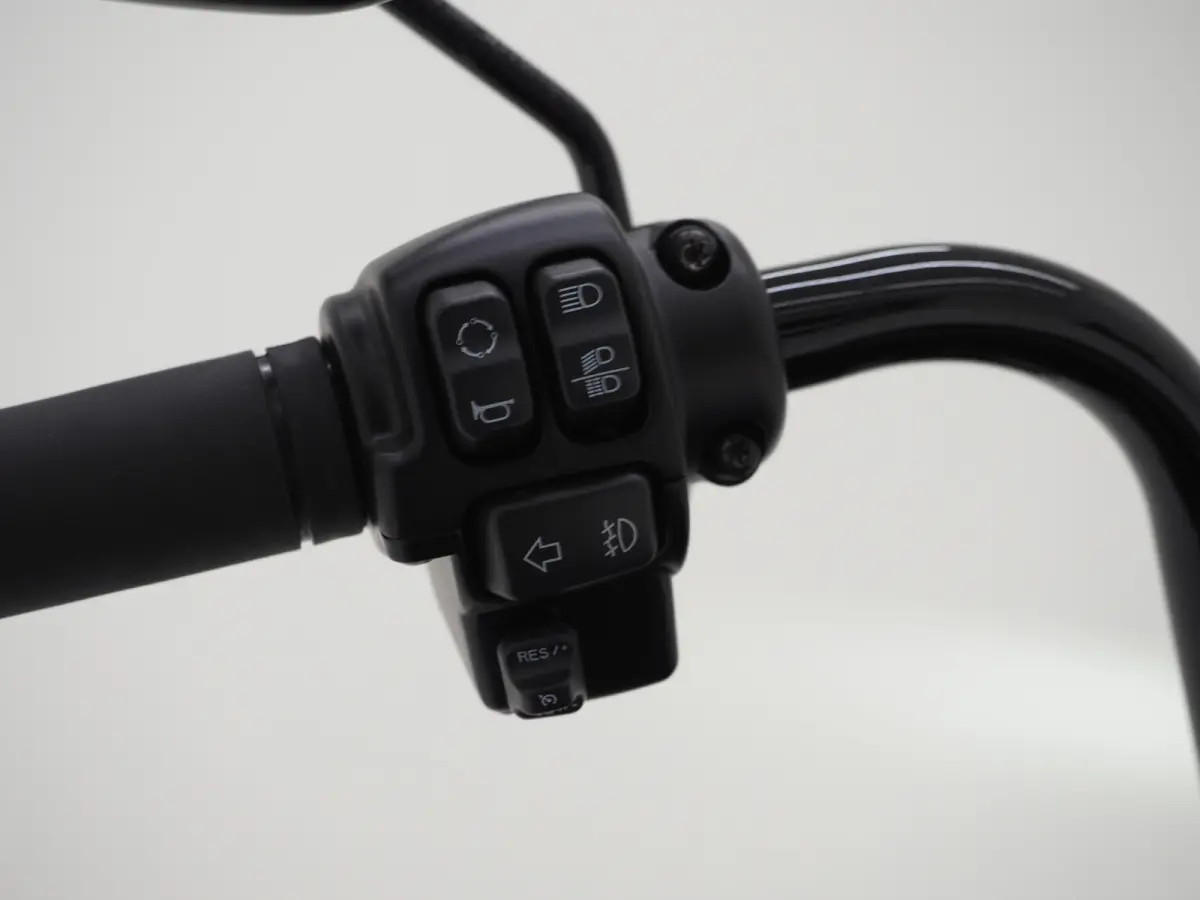 2022 | Black Trim | Keyless | Cruise Control | LED
