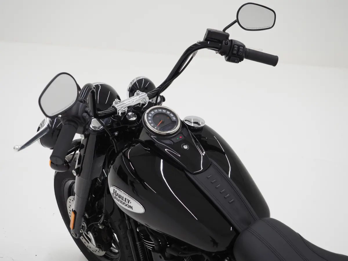 2022 | Black Trim | Keyless | Cruise Control | LED