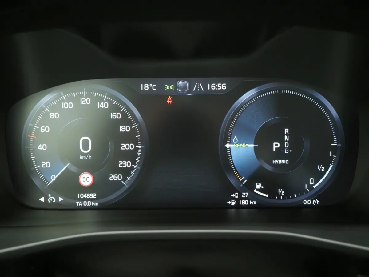1.5 T5 R-Design Full Black | Camera | Keyless | Virtual | DAB | Climate | Zwarte Hemel | Carplay