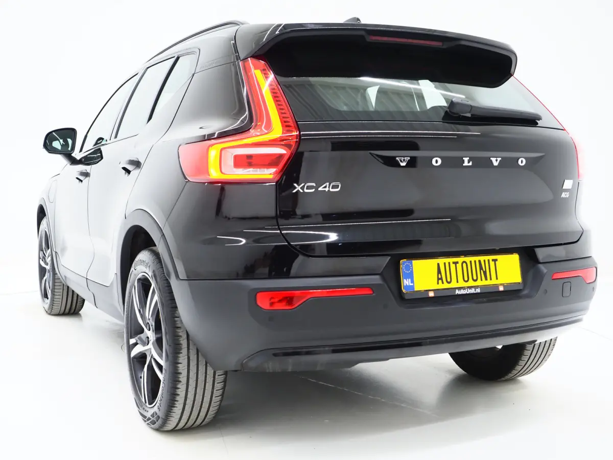 1.5 T5 R-Design Full Black | Camera | Keyless | Virtual | DAB | Climate | Zwarte Hemel | Carplay