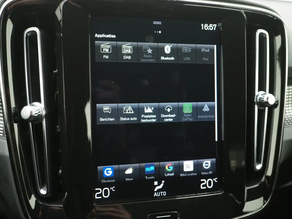 1.5 T5 R-Design Full Black | Camera | Keyless | Virtual | DAB | Climate | Zwarte Hemel | Carplay