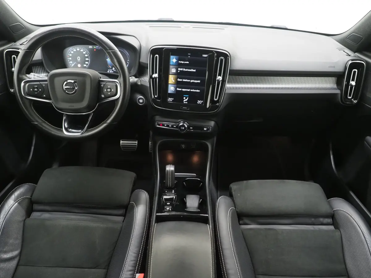 1.5 T5 R-Design Full Black | Camera | Keyless | Virtual | DAB | Climate | Zwarte Hemel | Carplay