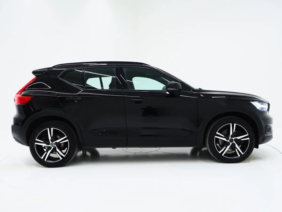 1.5 T5 R-Design Full Black | Camera | Keyless | Virtual | DAB | Climate | Zwarte Hemel | Carplay