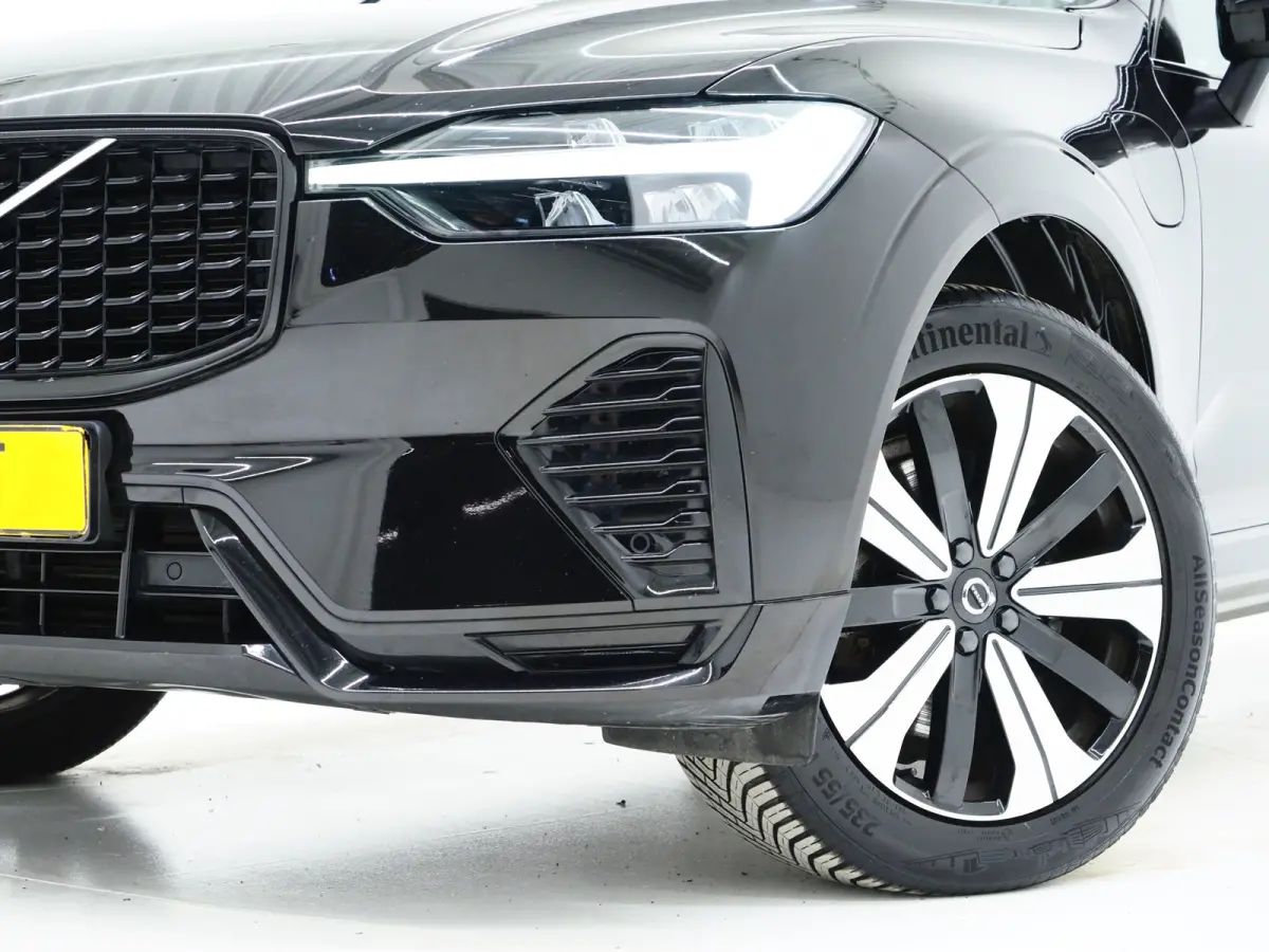 2.0 T6 Plug-in hybrid AWD Plus Dark Long Range | Panoramadak | Keyless | Camera | Leder | Memory | Climate | LED | Carplay