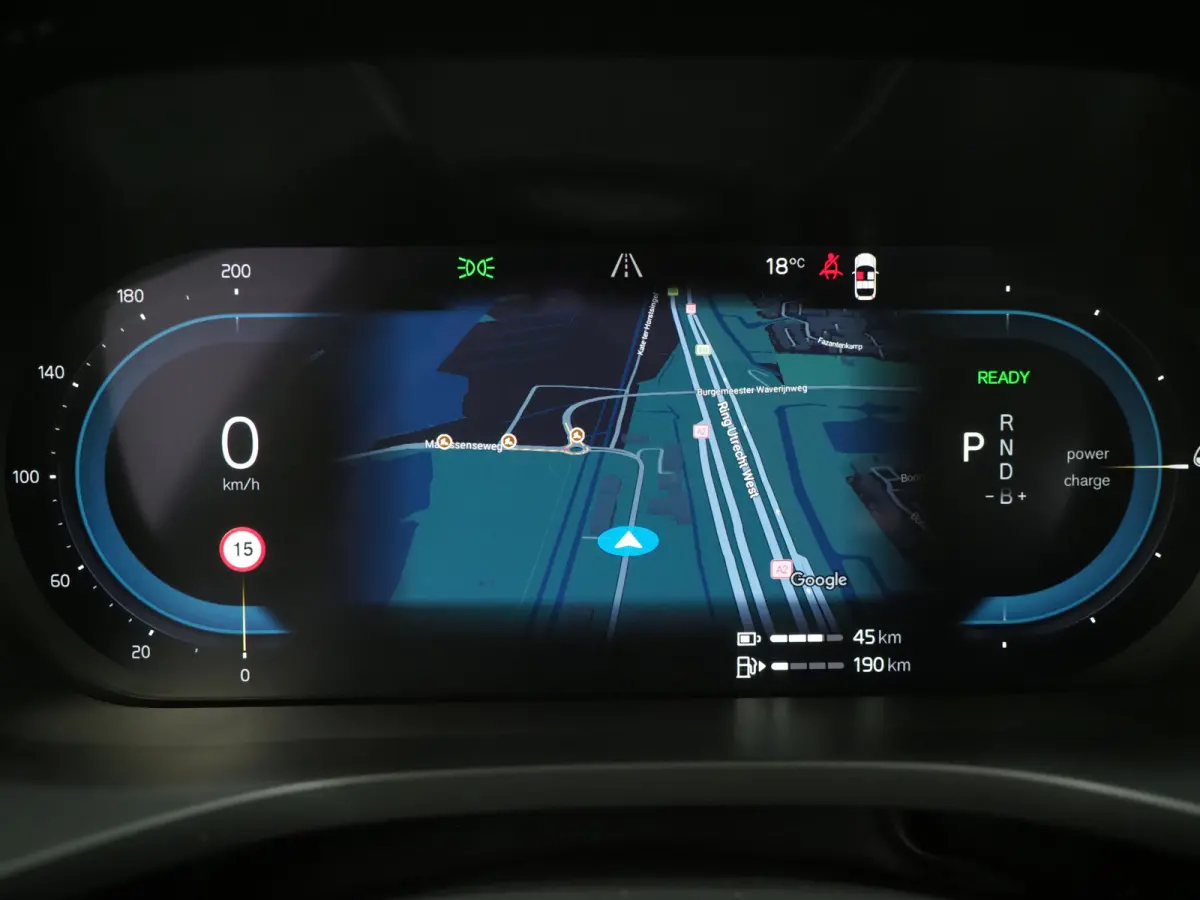 2.0 T6 Plug-in hybrid AWD Plus Dark Long Range | Panoramadak | Keyless | Camera | Leder | Memory | Climate | LED | Carplay
