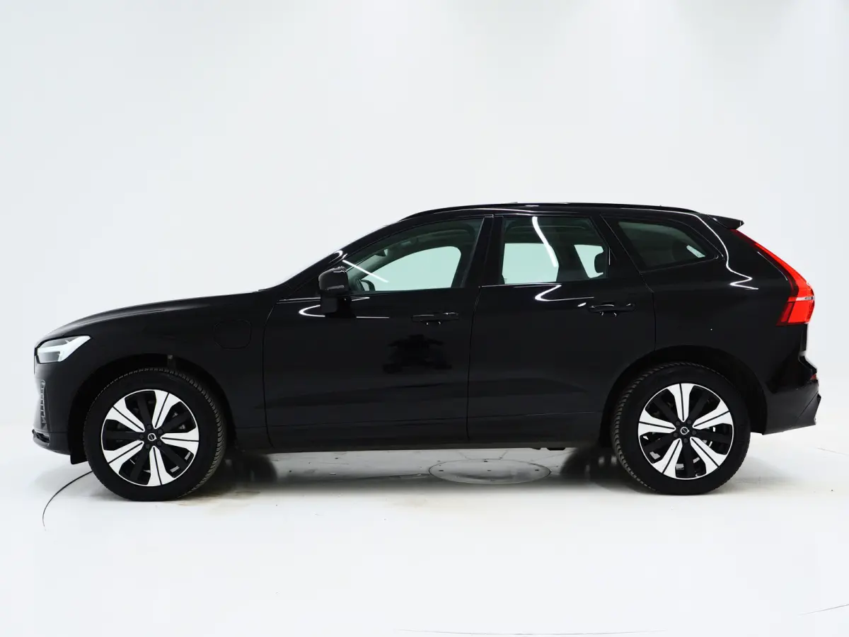 2.0 T6 Plug-in hybrid AWD Plus Dark Long Range | Panoramadak | Keyless | Camera | Leder | Memory | Climate | LED | Carplay