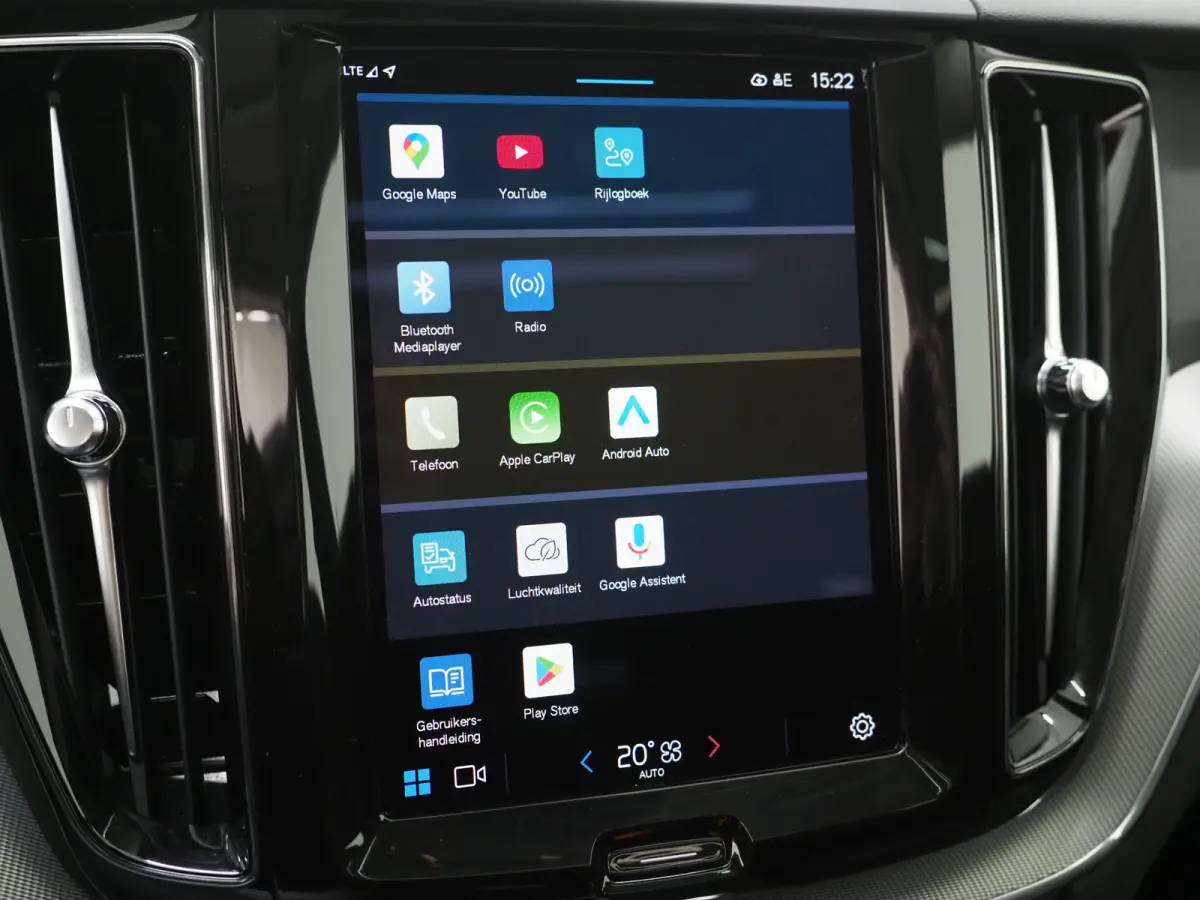 2.0 T6 Plug-in hybrid AWD Plus Dark Long Range | Panoramadak | Keyless | Camera | Leder | Memory | Climate | LED | Carplay