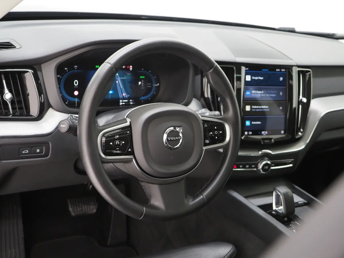 2.0 T6 Plug-in hybrid AWD Plus Dark Long Range | Panoramadak | Keyless | Camera | Leder | Memory | Climate | LED | Carplay