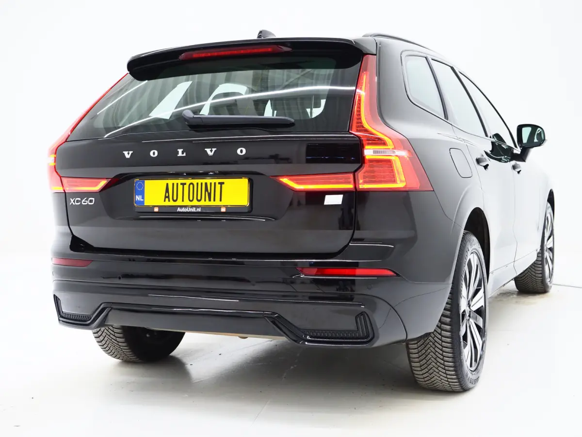 2.0 T6 Plug-in hybrid AWD Plus Dark Long Range | Panoramadak | Keyless | Camera | Leder | Memory | Climate | LED | Carplay