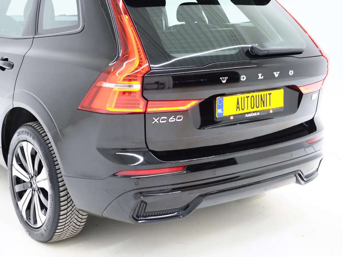 2.0 T6 Plug-in hybrid AWD Plus Dark Long Range | Panoramadak | Keyless | Camera | Leder | Memory | Climate | LED | Carplay