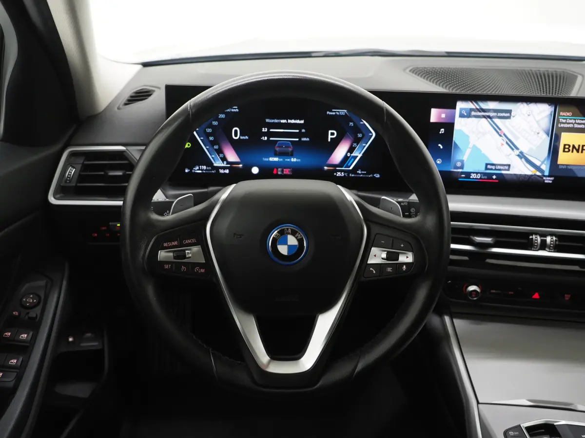 320e LCI Shadow Line | Nieuw Model | Keyless | Camera | Dodehoekdetectie | Widescreen | Carplay | Cruise | DAB | LED