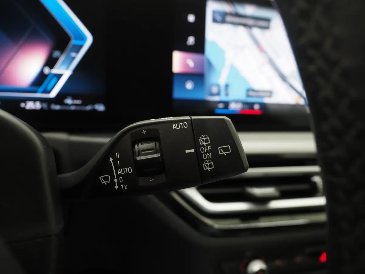 320e LCI Shadow Line | Nieuw Model | Keyless | Camera | Dodehoekdetectie | Widescreen | Carplay | Cruise | DAB | LED