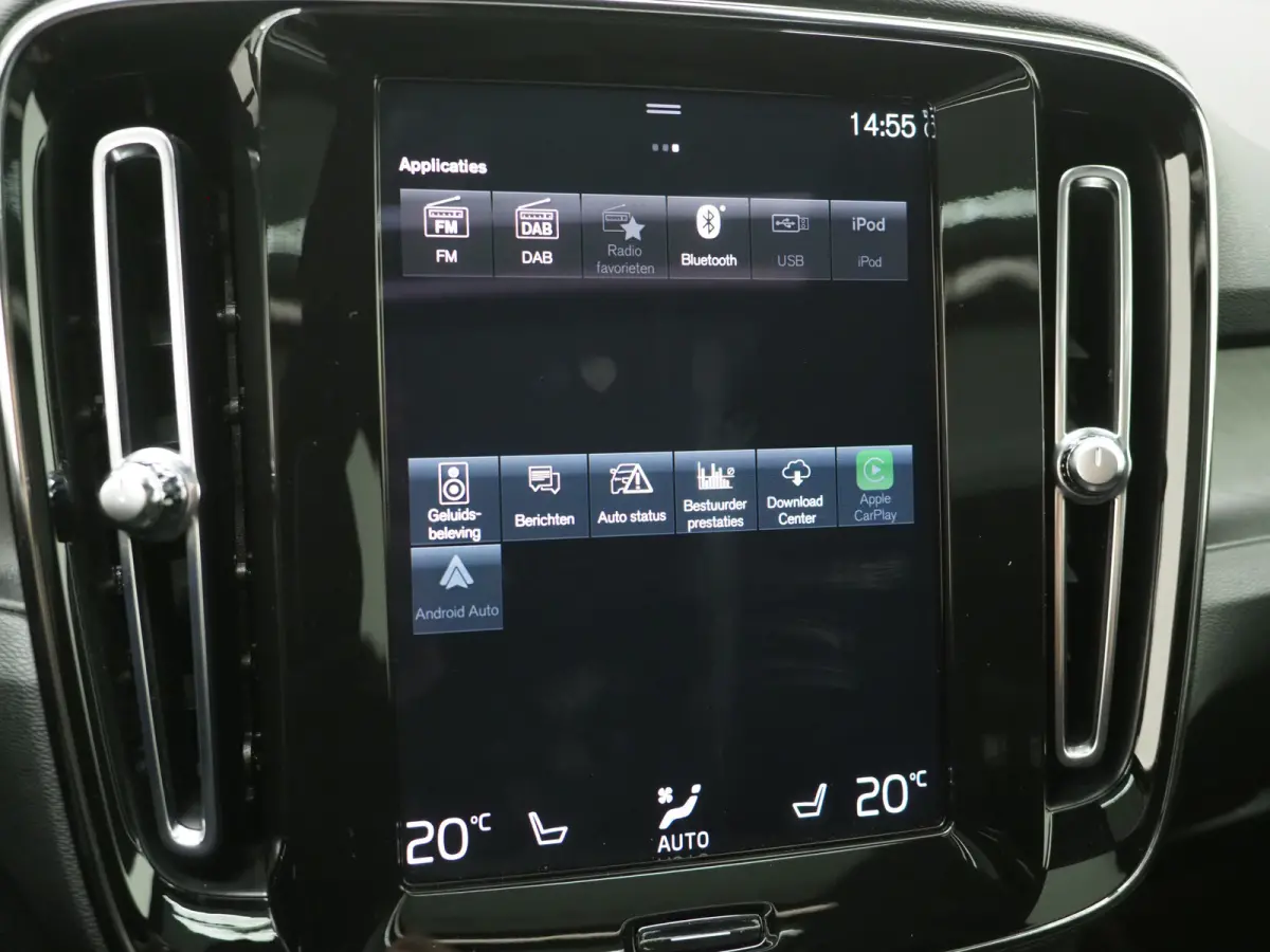 1.5 T5 Plug-in hybrid Ultimate Dark | Panoramadak | Harman/Kardon | Pilot Assist | Camera | BLIS | Keyless | Carplay