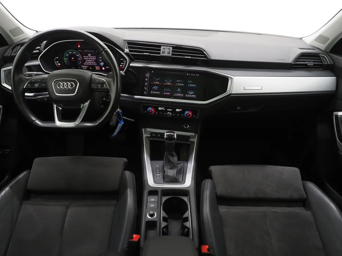 45 TFSI e Edition Full Black | Panoramadak | Stoelverwarming | Virtual | Cruise | PDC | LED | Carplay