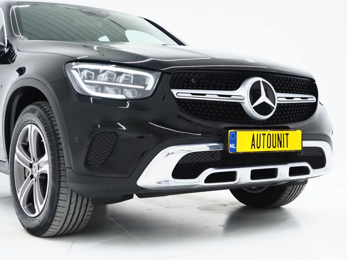 300e 4MATIC | Leder | Camera | Virtual | Stoelverwarming | Donkere Hemel | Dodehoek | Carplay