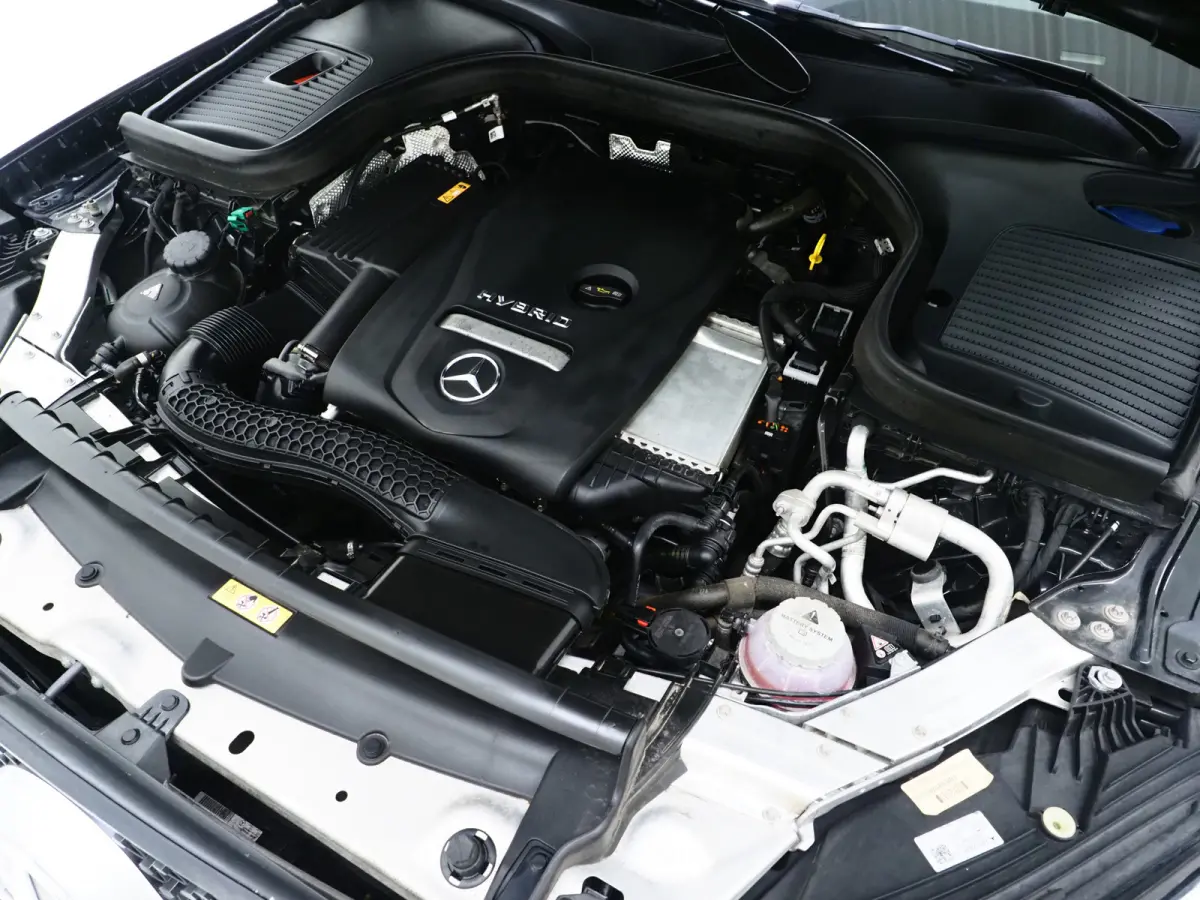 300e 4MATIC | Leder | Camera | Virtual | Stoelverwarming | Donkere Hemel | Dodehoek | Carplay