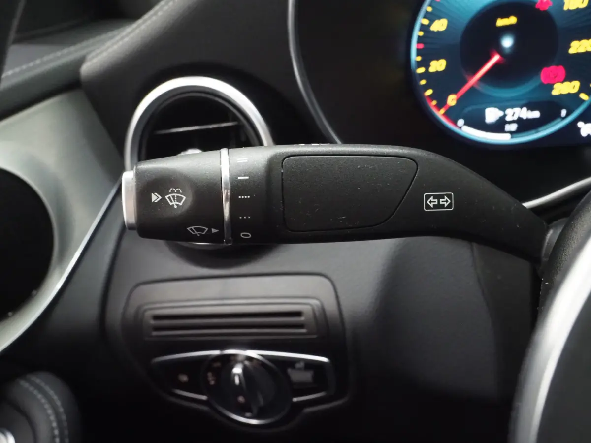 300e 4MATIC | Leder | Camera | Virtual | Stoelverwarming | Donkere Hemel | Dodehoek | Carplay