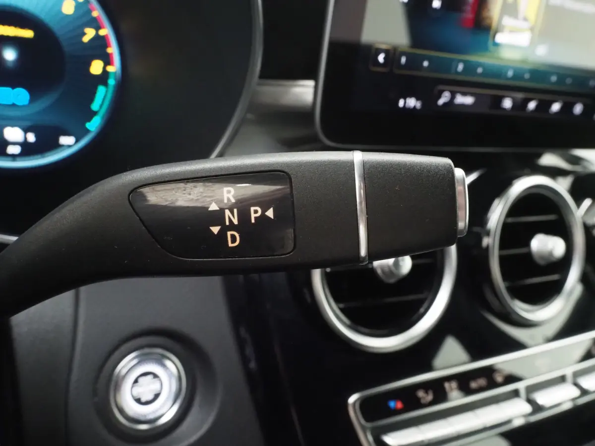 300e 4MATIC | Leder | Camera | Virtual | Stoelverwarming | Donkere Hemel | Dodehoek | Carplay
