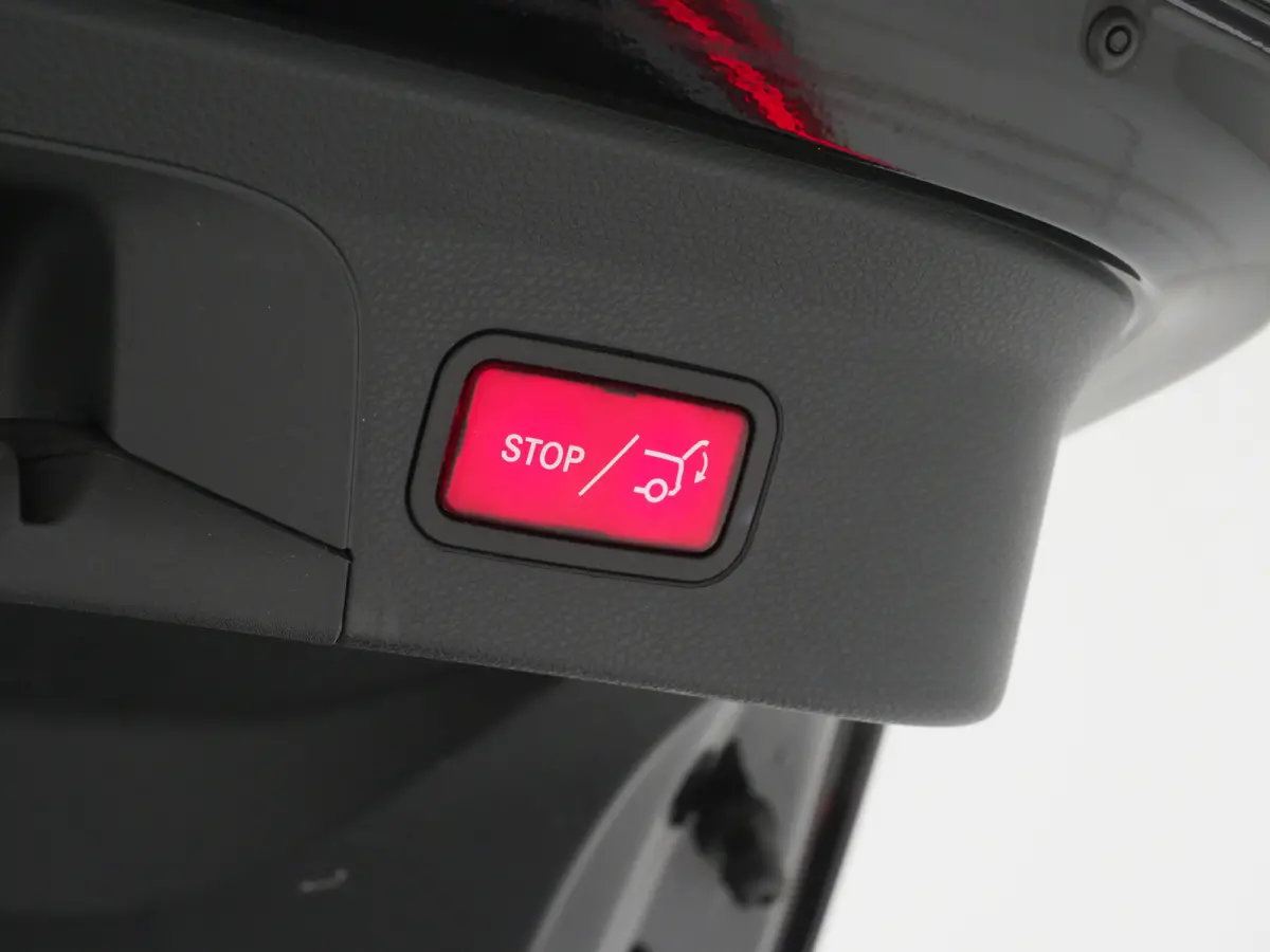 300e 4MATIC | Leder | Camera | Virtual | Stoelverwarming | Donkere Hemel | Dodehoek | Carplay