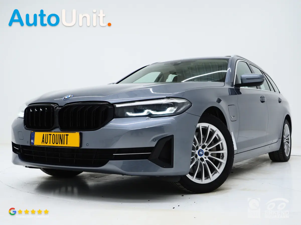 530e | Panoramadak | Trekhaak | Leder | Camera | Memory | Sfeerlicht | Carplay