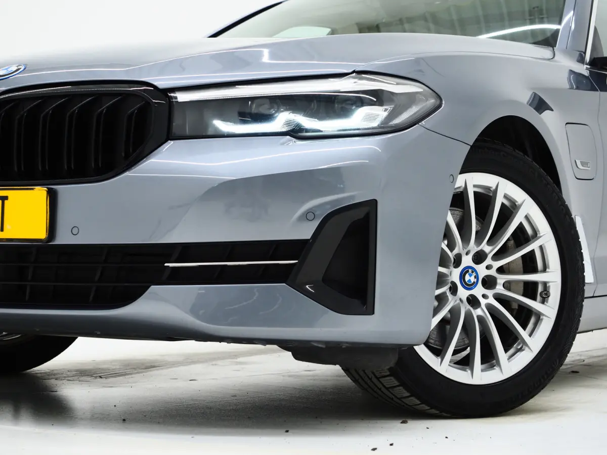 530e | Panoramadak | Trekhaak | Leder | Camera | Memory | Sfeerlicht | Carplay