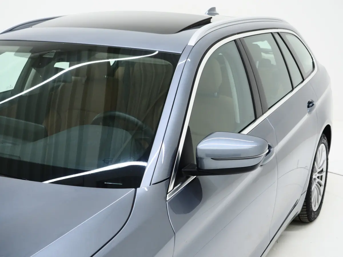 530e | Panoramadak | Trekhaak | Leder | Camera | Memory | Sfeerlicht | Carplay