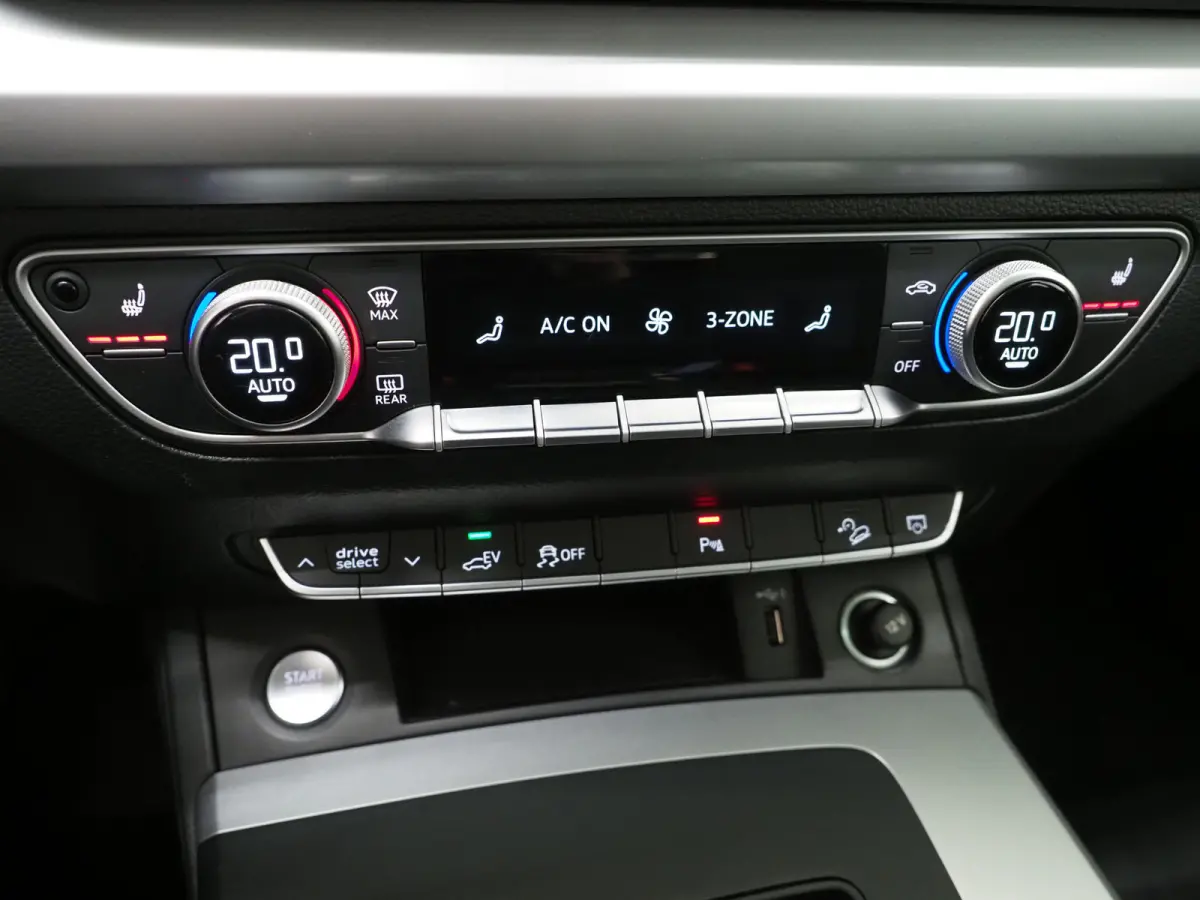 50 TFSI e Full Black | Panoramadak | Trekhaak | Leder | Camera | Memory | Keyless | Adaptive Cruise | Carplay