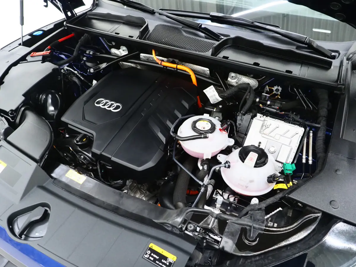 50 TFSI e Full Black | Panoramadak | Trekhaak | Leder | Camera | Memory | Keyless | Adaptive Cruise | Carplay