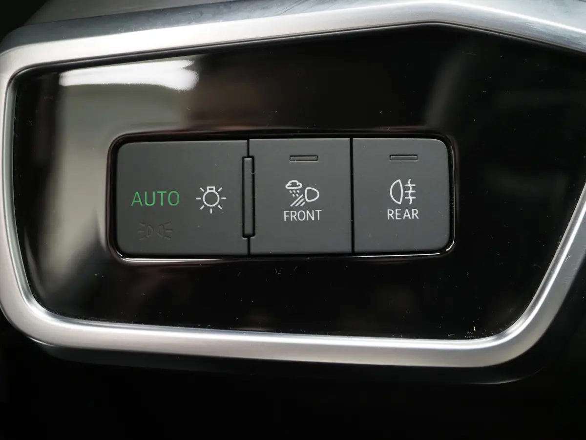 50 TFSI e quattro S-Line Edition | HUD | Camera | Adaptive Cruise | Donkere Hemel | Stoel/stuurverwarming | Carplay