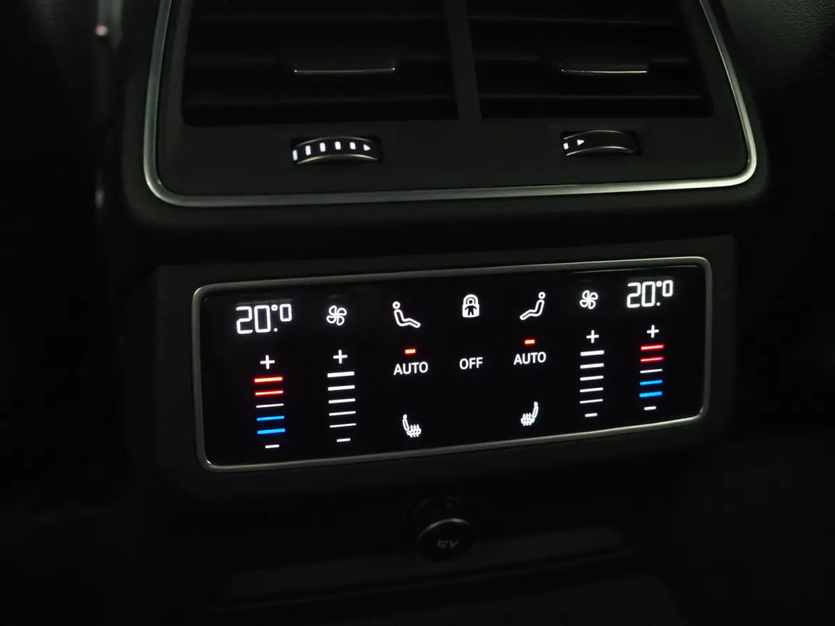 50 TFSI e quattro S-Line Edition | HUD | Camera | Adaptive Cruise | Donkere Hemel | Stoel/stuurverwarming | Carplay