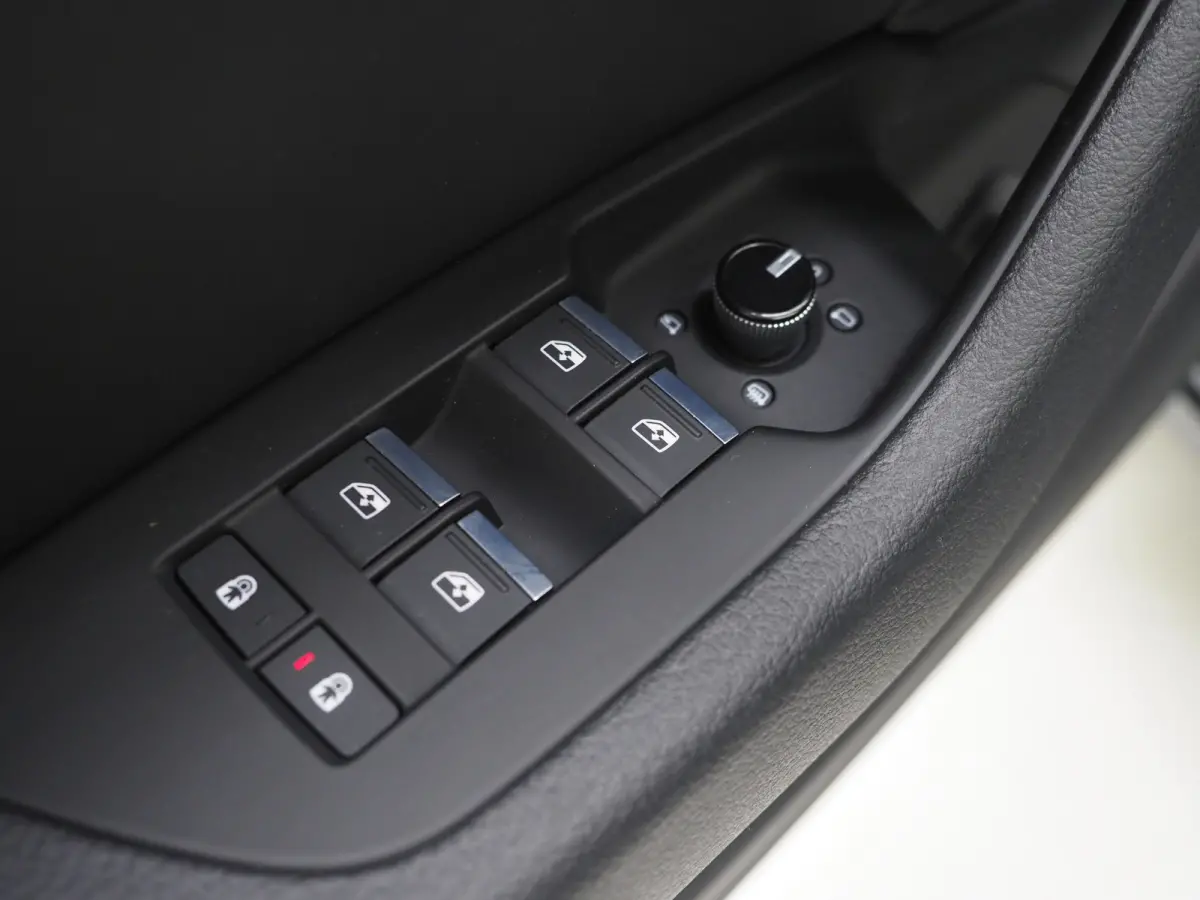 50 TFSI e quattro S-Line Edition | HUD | Camera | Adaptive Cruise | Donkere Hemel | Stoel/stuurverwarming | Carplay
