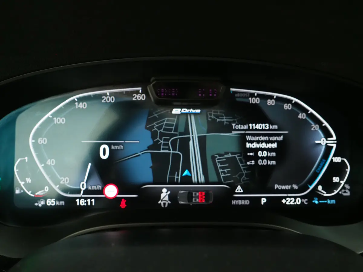 530e M Sport Shadow Line | LaserLED | Trekhaak | Harman/Kardon | 360 | HUD | Sfeerlicht | Keyless | Carplay