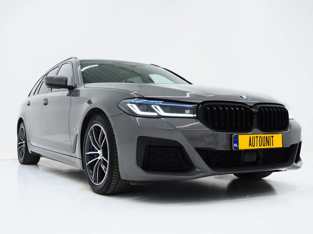 530e M Sport Shadow Line | LaserLED | Trekhaak | Harman/Kardon | 360 | HUD | Sfeerlicht | Keyless | Carplay