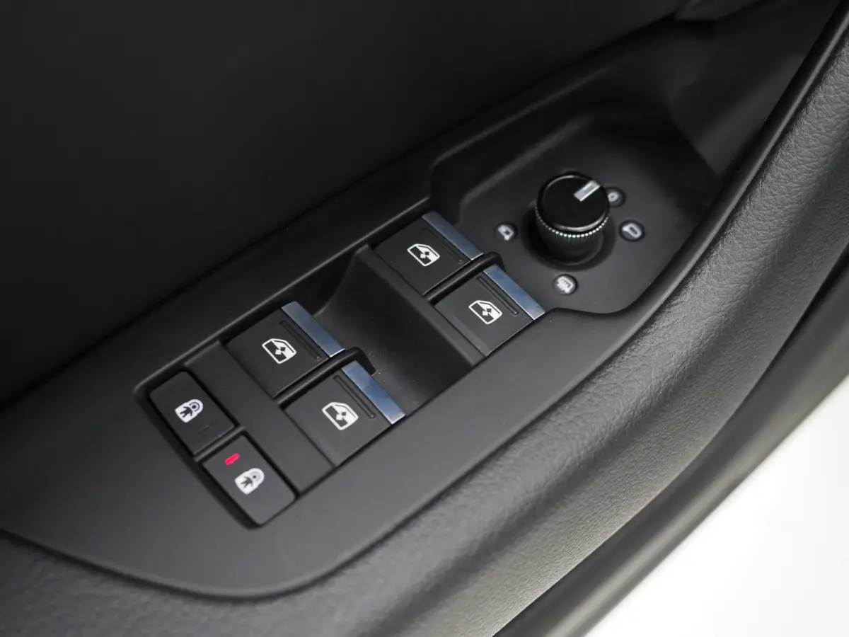 50 TFSI e quattro | Trekhaak | Adaptive Cruise | Camera | Stoelverwarming | DAB | Virtual | Carplay