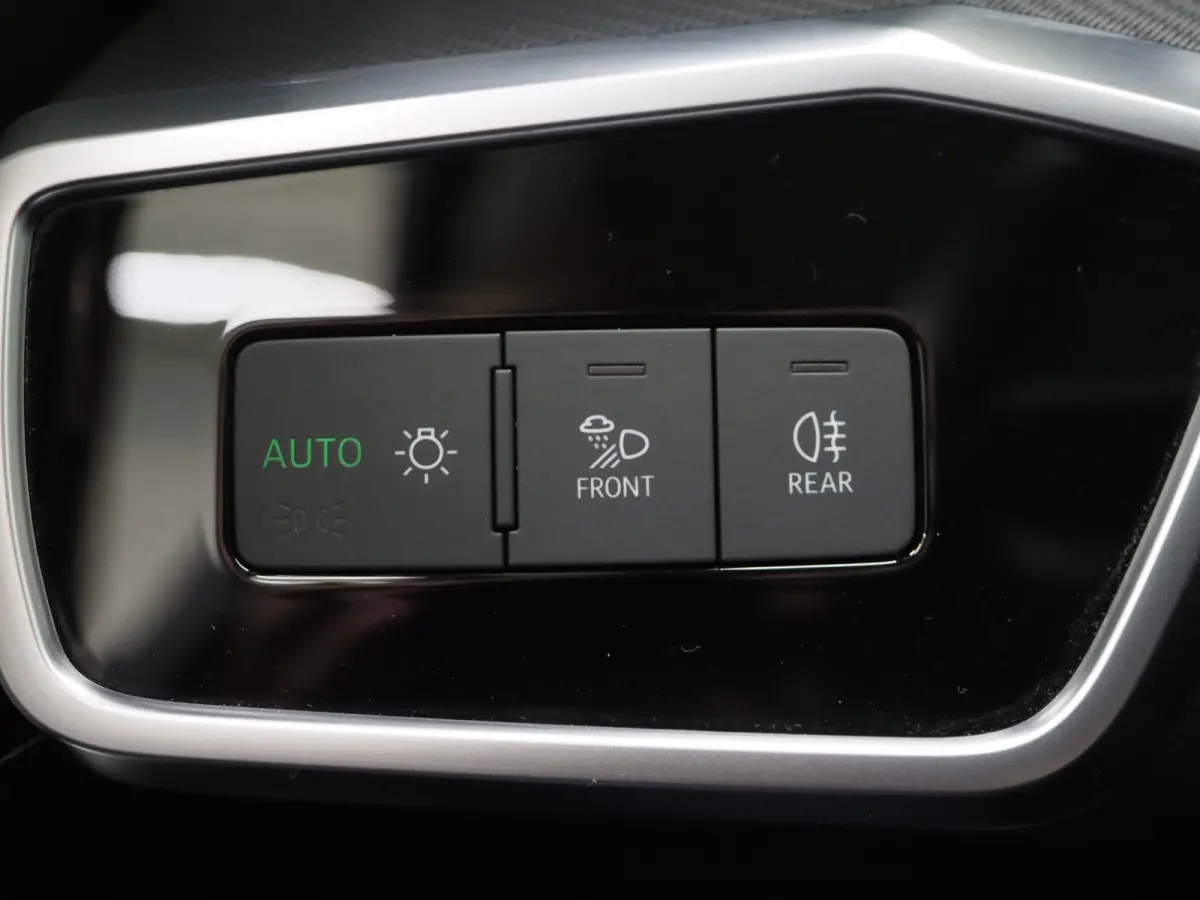 50 TFSI e quattro | Trekhaak | Adaptive Cruise | Camera | Stoelverwarming | DAB | Virtual | Carplay