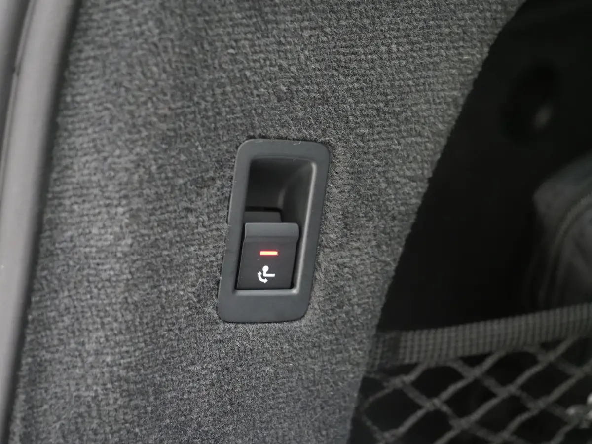 50 TFSI e quattro | Trekhaak | Adaptive Cruise | Camera | Stoelverwarming | DAB | Virtual | Carplay