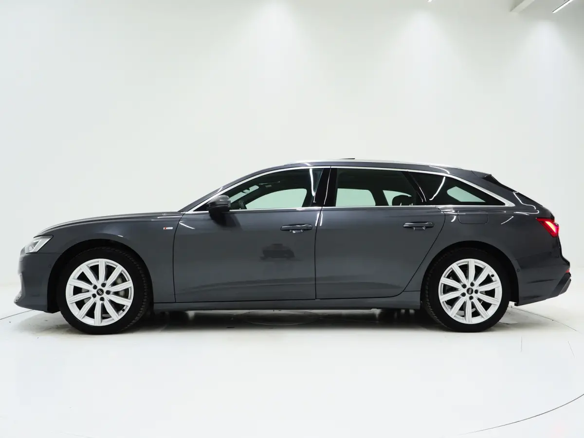 50 TFSI e quattro S-Line | Panoramadak | Trekhaak | B&O Audio | Sfeerlicht | Keyless | Adaptive Cruise | Carplay