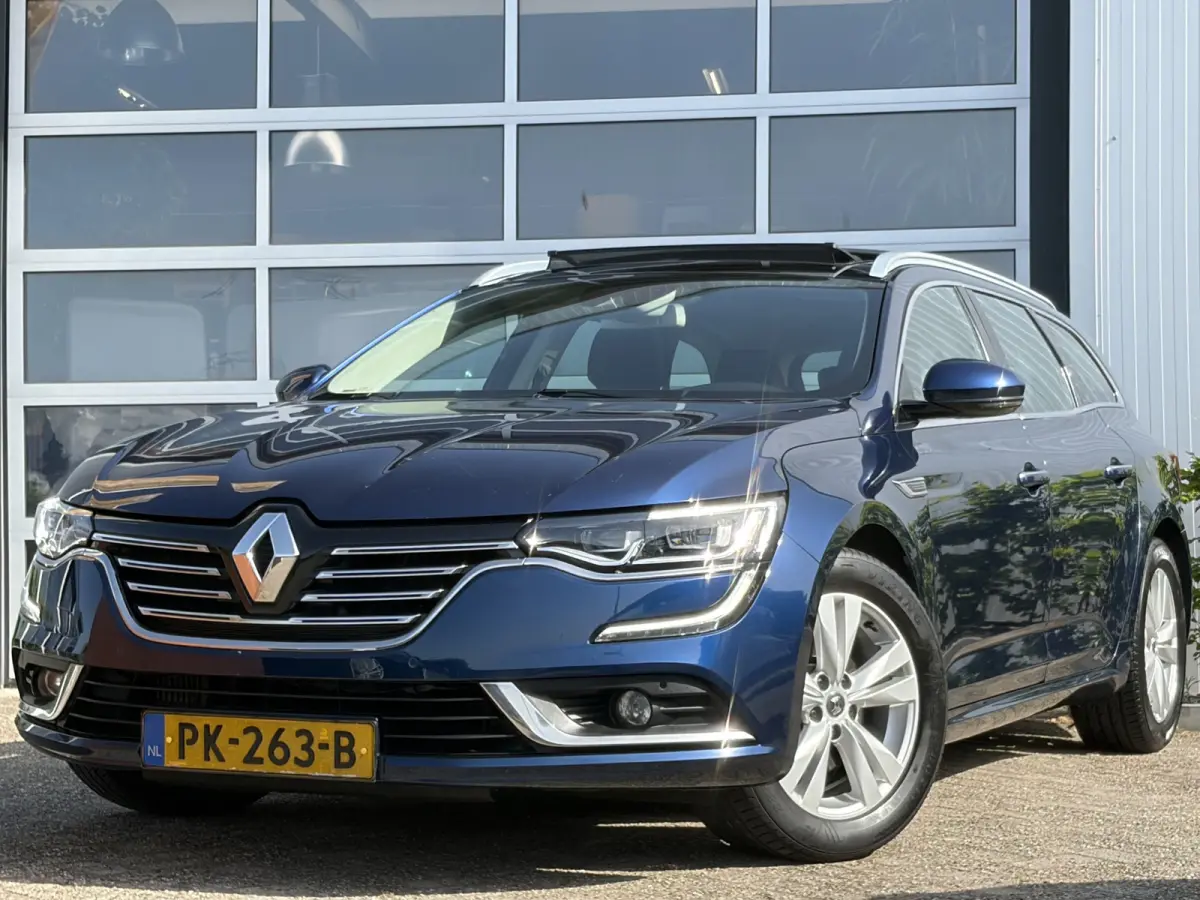 1.6 TCe Zen 150pk | Automaat | Bluetooth | Dab | Elektrisch glazen panorama-dak | Lichtmetalen velgen 17" | Navigatiesysteem full map | Parkeersensor voor en achter |