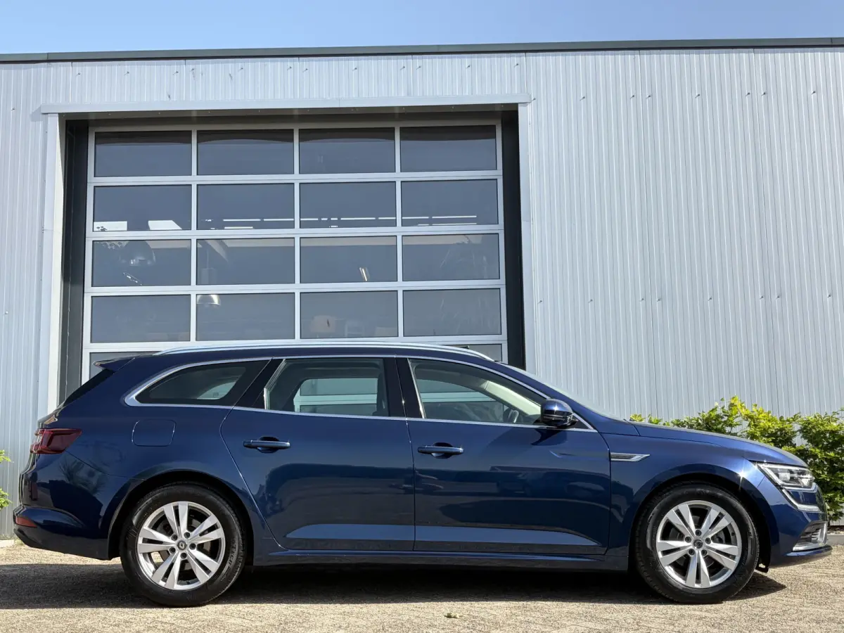 1.6 TCe Zen 150pk | Automaat | Bluetooth | Dab | Elektrisch glazen panorama-dak | Lichtmetalen velgen 17" | Navigatiesysteem full map | Parkeersensor voor en achter |