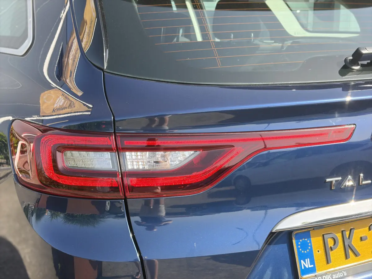 1.6 TCe Zen 150pk | Automaat | Bluetooth | Dab | Elektrisch glazen panorama-dak | Lichtmetalen velgen 17" | Navigatiesysteem full map | Parkeersensor voor en achter |
